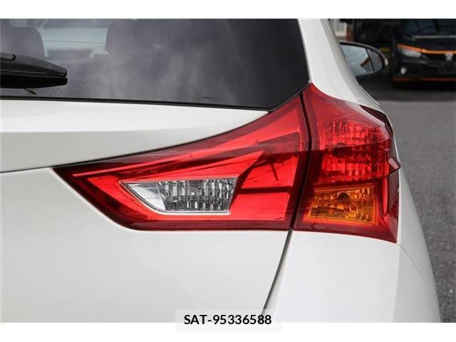 Toyota AURIS 2013-05 8546713-12