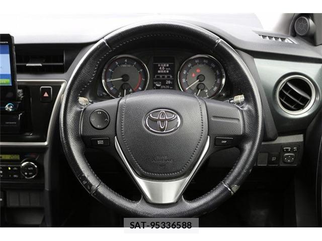 Toyota AURIS 2013-05 8546713-17