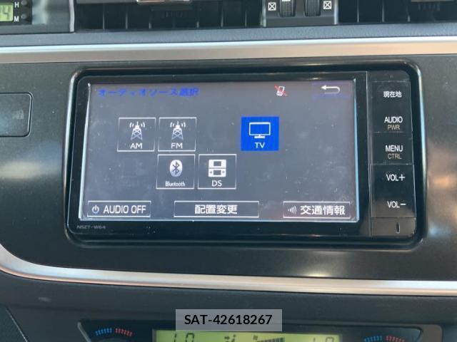 Toyota AURIS 2014-10 8549607-10