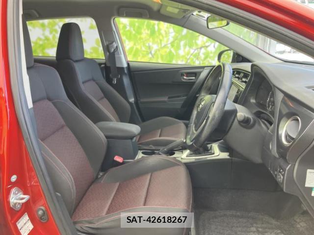 Toyota AURIS 2014-10 8549607-3