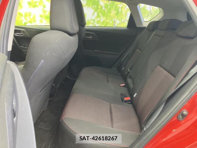 Toyota AURIS 2014-10 8549607-6