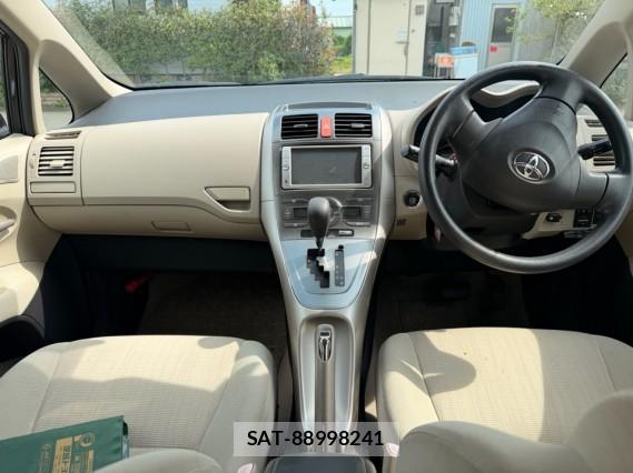 Toyota AURIS 2008-02 8550288-2