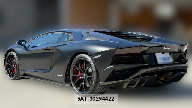 Lamborghini Aventador 2021-04 8550248-12