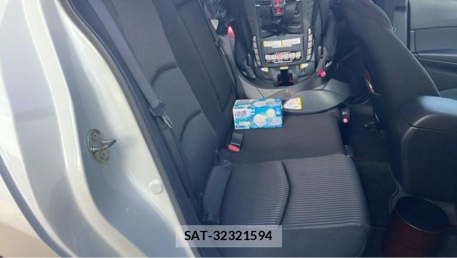 Mazda AXELA SPORT 2015-08 8550404-6