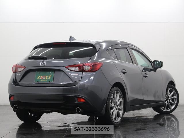 Mazda AXELA SPORT 2015-08 8551043-1