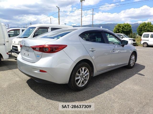 Mazda AXELA 2017-08 8546543-4