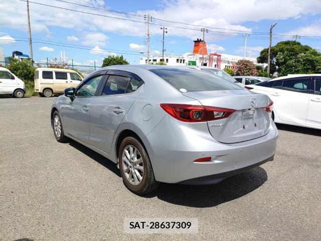 Mazda AXELA 2017-08 8546543-5