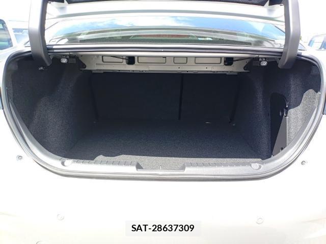 Mazda AXELA 2017-08 8546543-7