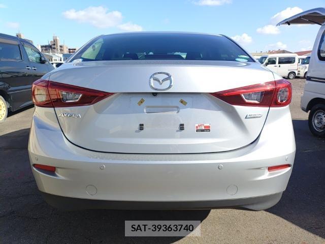 Mazda AXELA 2018-08 8552168-1