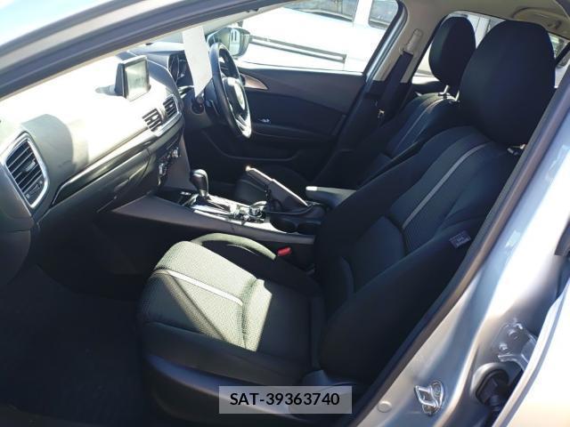 Mazda AXELA 2018-08 8552168-15