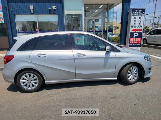Mercedes Benz B-CLASS 2016-11 8546678-16