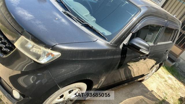 Toyota BB 2009-12 8550362-10