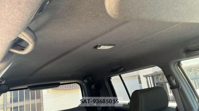 Toyota BB 2009-12 8550362-15