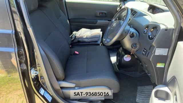 Toyota BB 2009-12 8550362-5