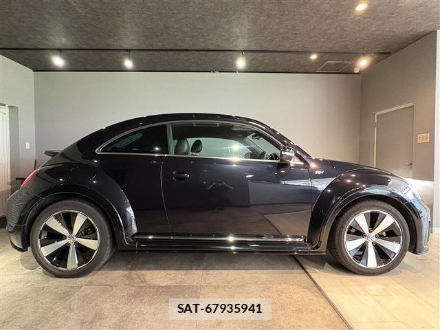 VolksWagen BEETLE 2019-08 8548645-1