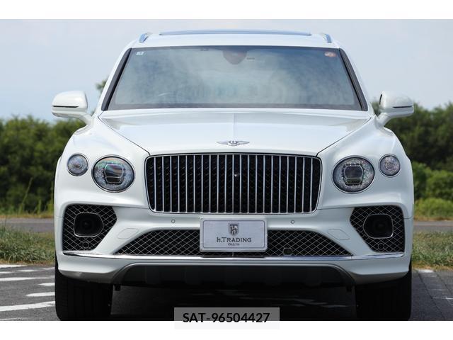 Bentley BENTAYGA 2023-08 8551889-19