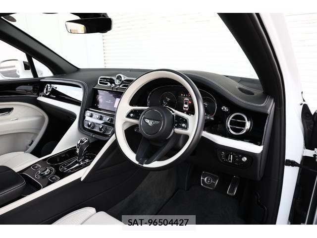 Bentley BENTAYGA 2023-08 8551889-2