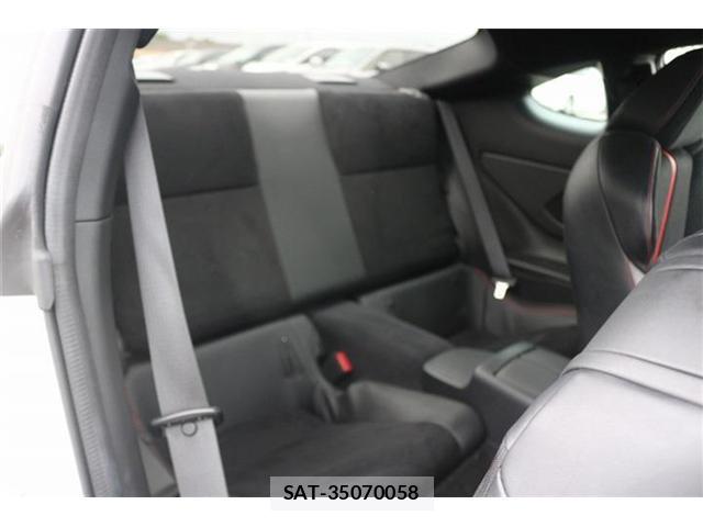 Subaru BRZ 2022-01 8550748-15