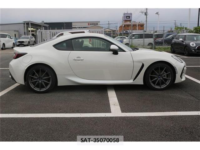 Subaru BRZ 2022-01 8550748-8