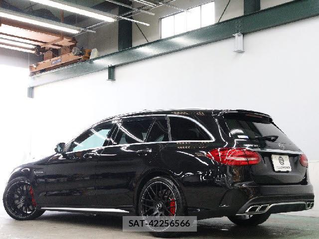 Amg C-CLASS 2017-03 8552743-2