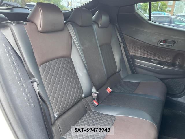 Toyota C-HR 2018-09 8545767-10