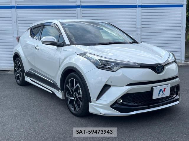 Toyota C-HR 2018-09 8545767-17