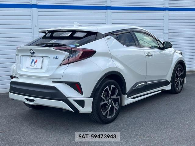 Toyota C-HR 2018-09 8545767-18
