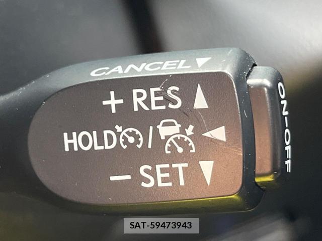 Toyota C-HR 2018-09 8545767-6