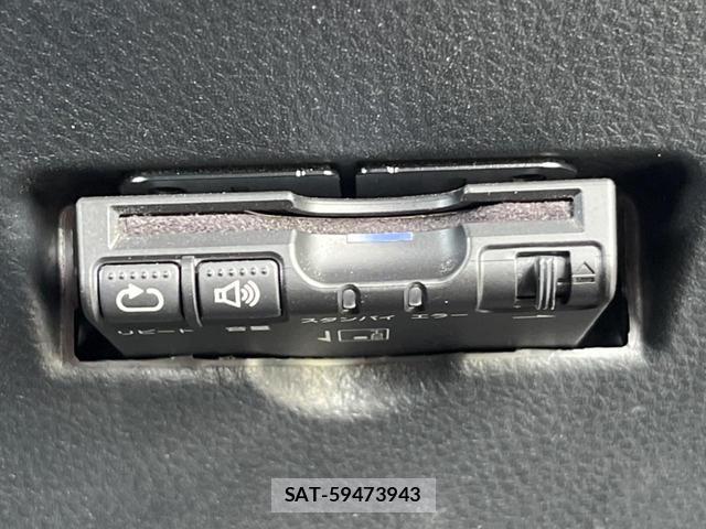 Toyota C-HR 2018-09 8545767-7