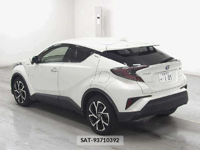 Toyota C-HR 2018-02 8545885-1