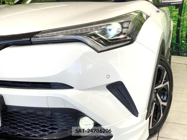 Toyota C-HR 2018-03 8546104-11