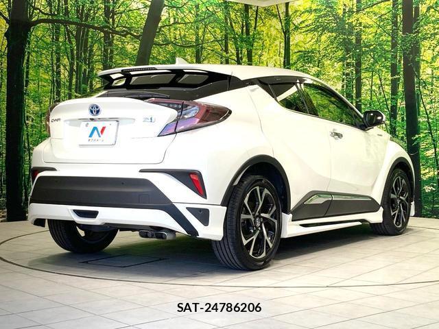 Toyota C-HR 2018-03 8546104-16