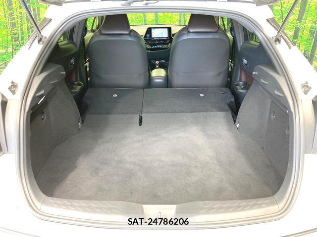 Toyota C-HR 2018-03 8546104-9