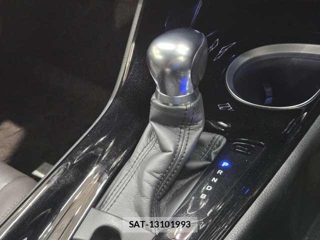 Toyota C-HR 2017-06 8546112-13
