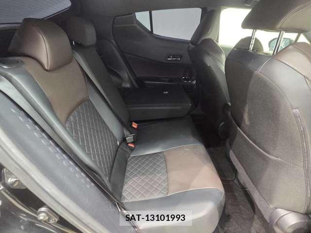 Toyota C-HR 2017-06 8546112-8