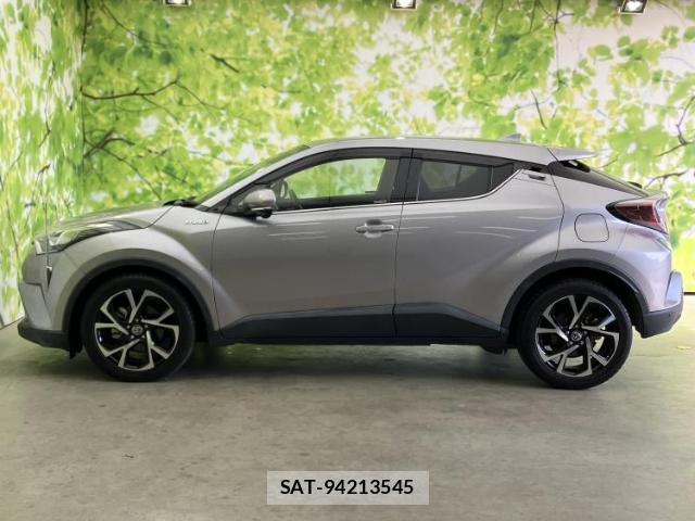 Toyota C-HR 2017-05 8546209-1