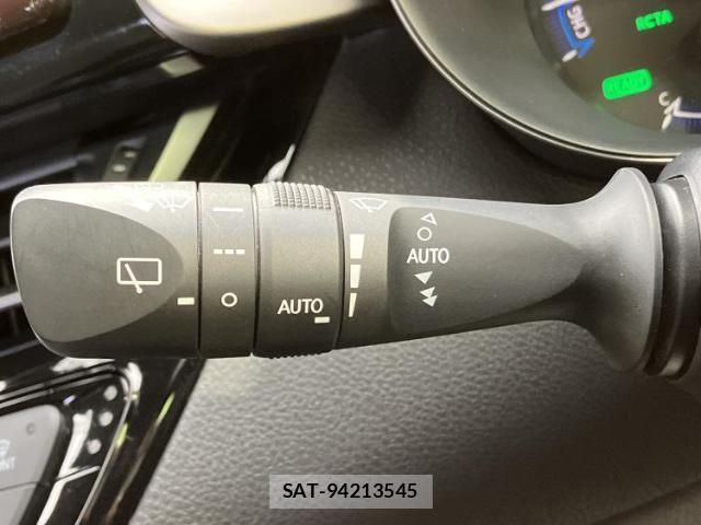 Toyota C-HR 2017-05 8546209-15