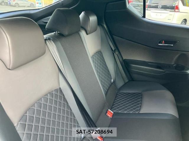 Toyota C-HR 2019-12 8546667-4