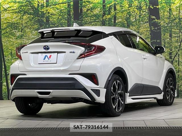 Toyota C-HR 2018-11 8546954-16