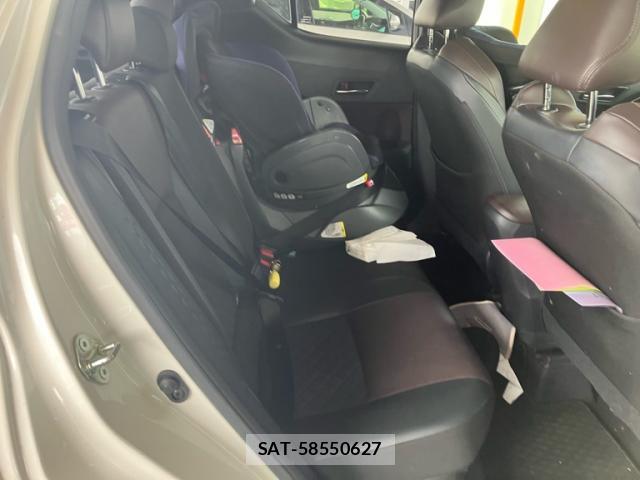 Toyota C-HR 2019-03 8547356-7