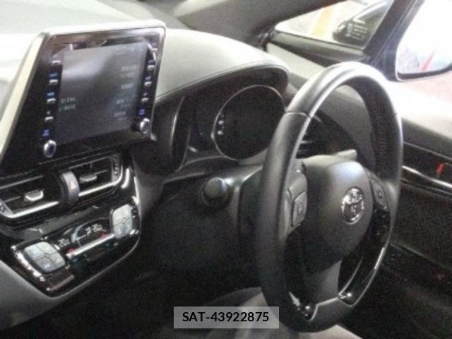 Toyota C-HR 2023-02 8548211-2