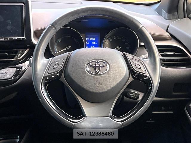 Toyota C-HR 2018-07 8548449-10