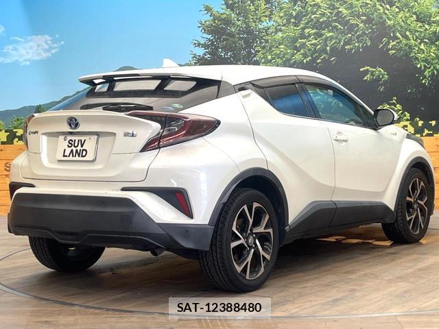 Toyota C-HR 2018-07 8548449-16
