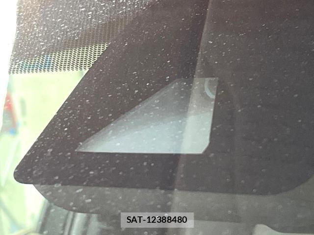 Toyota C-HR 2018-07 8548449-6
