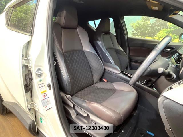 Toyota C-HR 2018-07 8548449-7