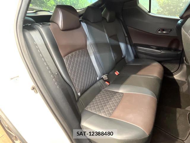 Toyota C-HR 2018-07 8548449-8