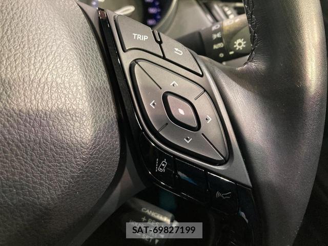 Toyota C-HR 2017-03 8549155-4