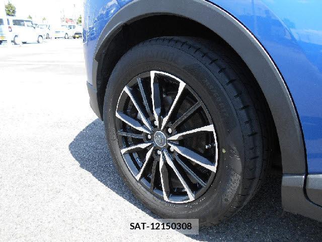 Toyota C-HR 2019-11 8549476-8