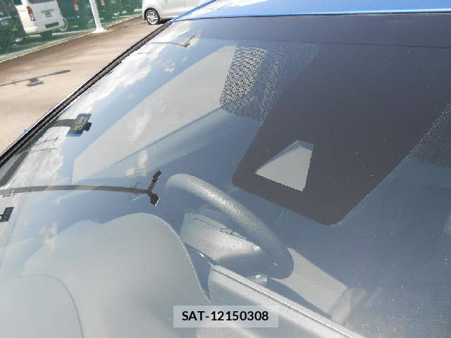 Toyota C-HR 2019-11 8549476-9
