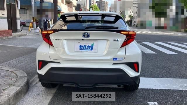 Toyota C-HR 2020-09 8550267-1